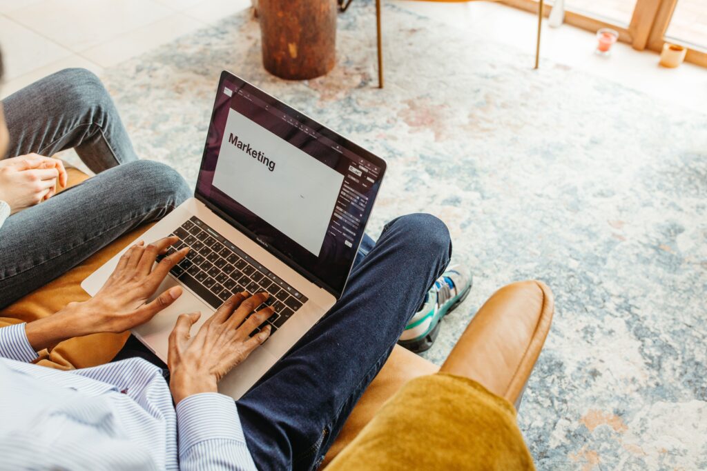 HubSpot vs Mailchimp: Features, Pricing, Pros and Cons Compared