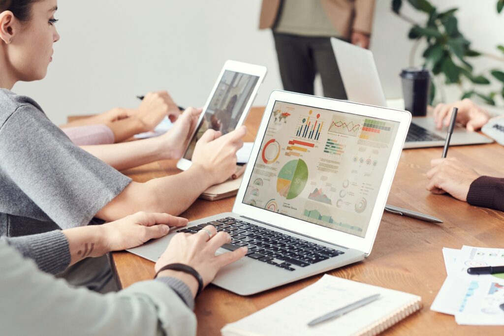Best Marketing CRM Platforms: Features, Benefits & How to Choose