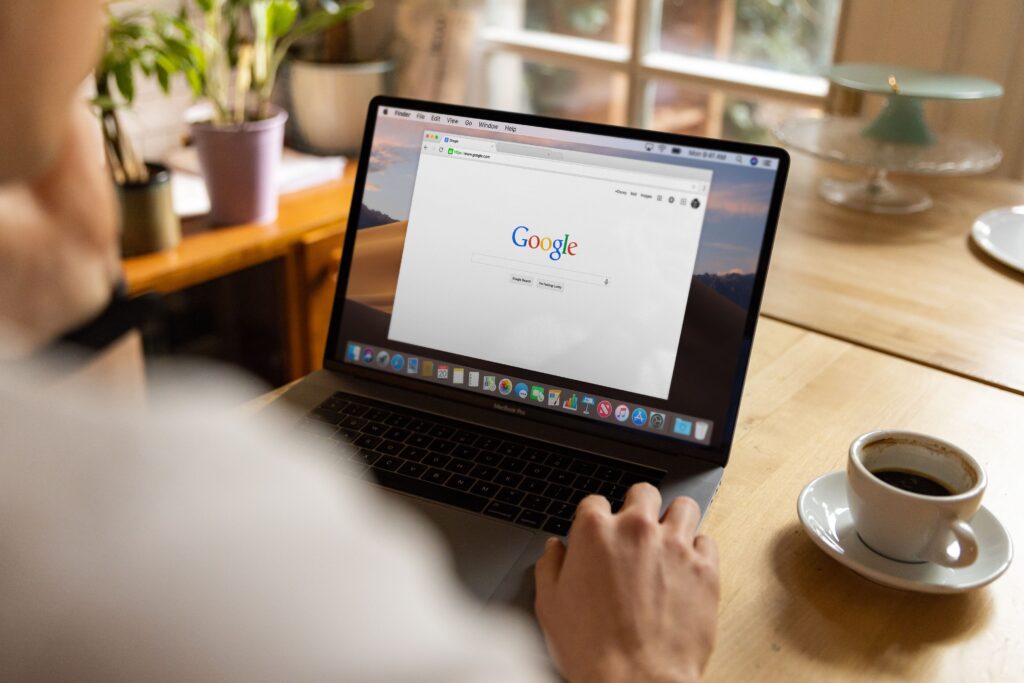 AI vs Traditional Search: What Marketers Need to Know