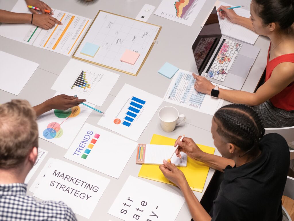 Learn how to create a complete AI-powered marketing workflow for research, content, SEO, email, social media, analytics, and continuous optimization.