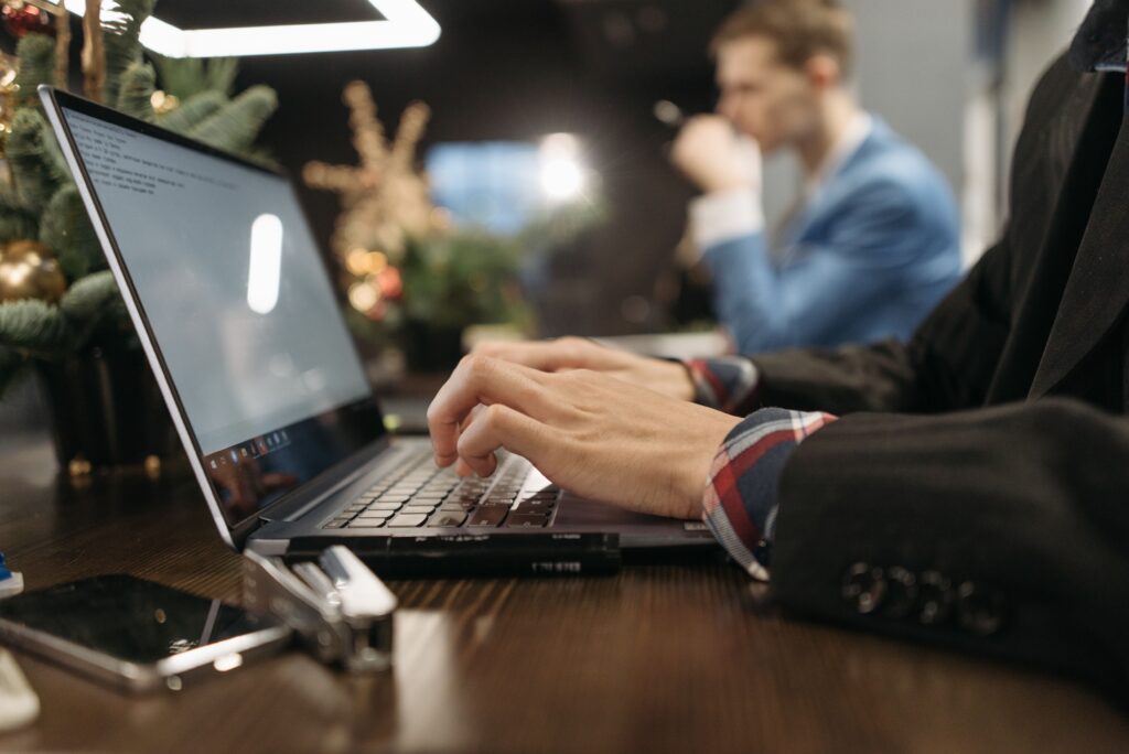 Learn how to choose the right SaaS software for your business with practical tips on features, pricing, security, integrations, usability, and scalability.