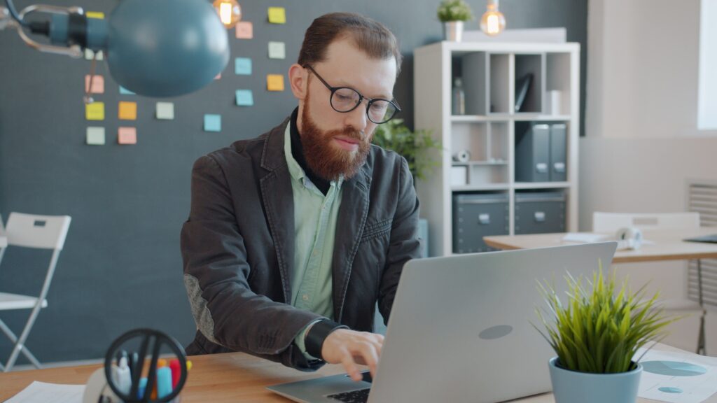 How to Turn Website Visitors Into Customers: A Practical Guide