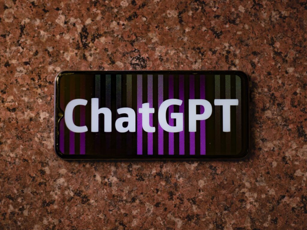 ChatGPT vs Claude: Key Differences, Features, Pricing & Use Cases